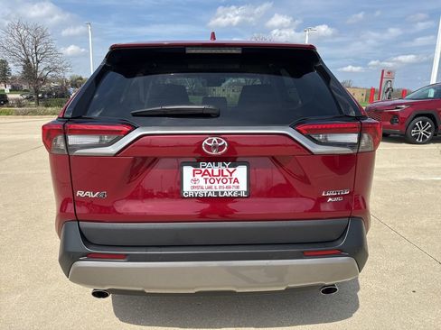 Certified 2022 Toyota RAV4 Limited w/ Limited Grade Weather Package AWD/4WD image 4