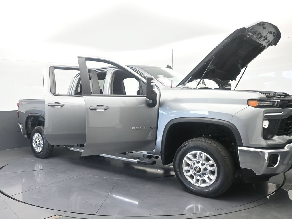 Used 2025 Chevrolet Silverado 2500 LT w/ Convenience Package AWD/4WD image 69