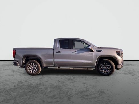 New 2026 GMC Sierra 1500 SLE image 9