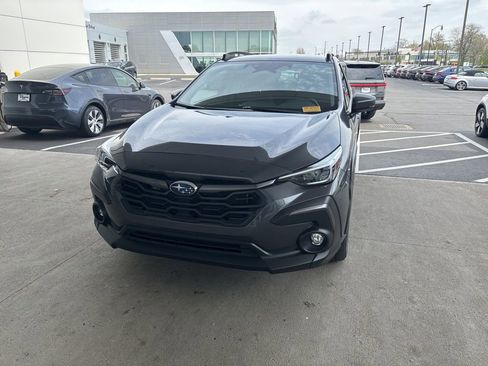 Used 2024 Subaru Crosstrek 2.5i Limited image 2