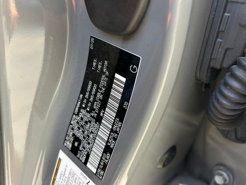Used 2025 Lexus GX 550 AWD/4WD image 10