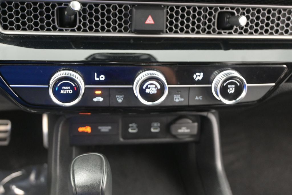 Used 2025 Honda Civic Sport image 15