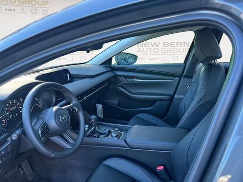 New 2026 MAZDA MAZDA3 2.5 S Sedan w/ Preferred Pkg FWD image 9