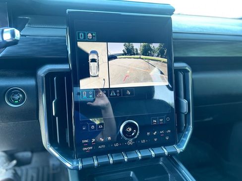 Used 2024 GMC Sierra 1500 AT4 w/ Technology Package AWD/4WD image 21