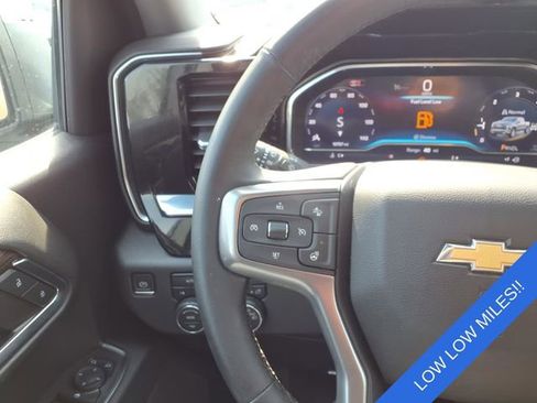 Used 2024 Chevrolet Silverado 1500 LT image 11