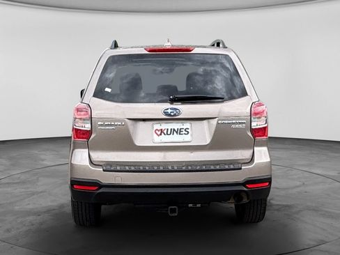 Used 2016 Subaru Forester 2.5i Premium w/ Popular Package #2 AWD/4WD image 7