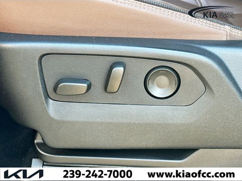 Used 2025 Chevrolet Suburban High Country AWD/4WD image 25