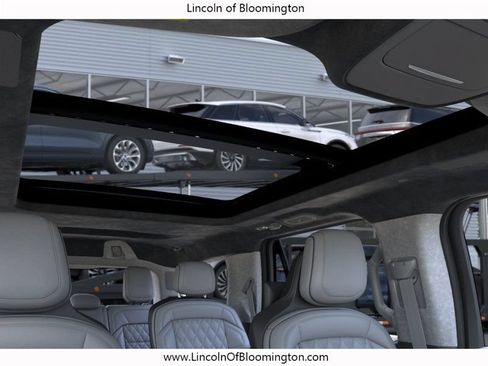 New 2026 Lincoln Navigator Black Label w/ Black Label Special Edition AWD/4WD image 25