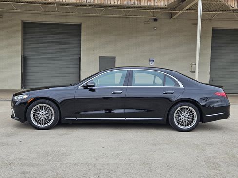 Used 2021 Mercedes-Benz S 580 4MATIC Sedan image 3
