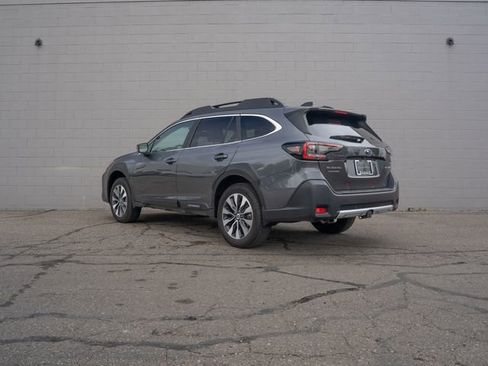 Used 2024 Subaru Outback Limited AWD/4WD image 3