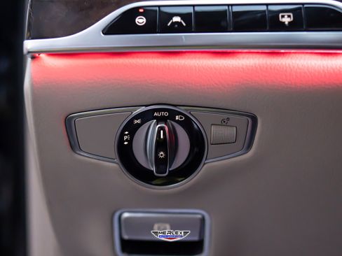 Used 2019 Mercedes-Benz S 560 4MATIC Sedan image 41