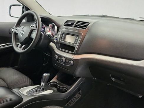 Used 2015 Dodge Journey SXT w/ Flexible Seating Group FWD image 24