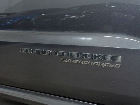 Used 2018 Jeep Grand Cherokee Trackhawk image 16