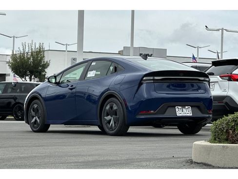 New 2026 Toyota Prius Plug-In Hybrid FWD image 6