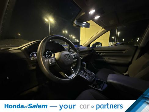 Used 2023 Honda CR-V EX image 2