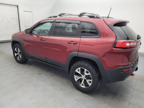 Used 2017 Jeep Cherokee Trailhawk image 3