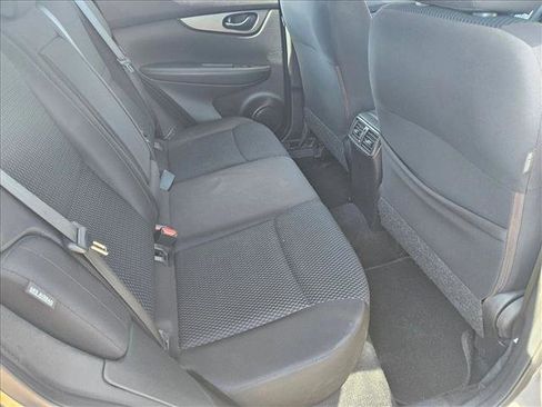 Used 2020 Nissan Rogue Sport S image 20