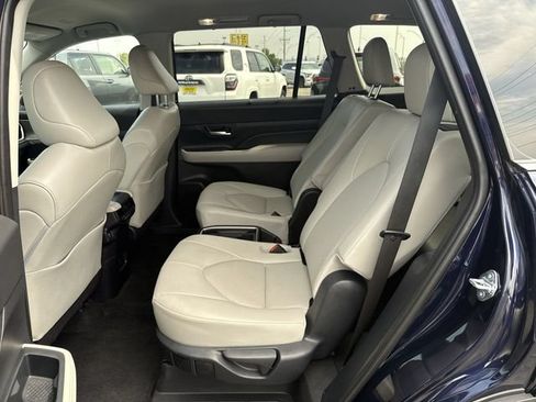 Used 2026 Toyota Grand Highlander AWD image 21