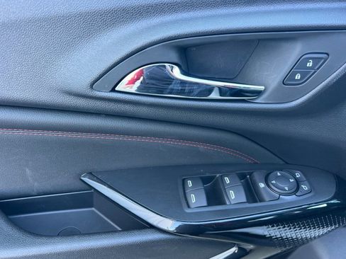 New 2026 Chevrolet Trax RS w/ Sunroof Package image 8