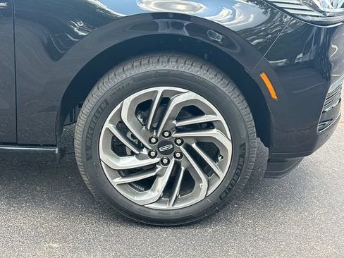New 2026 Lincoln Navigator Reserve AWD/4WD image 13