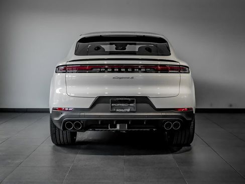 New 2026 Porsche Cayenne S AWD/4WD image 6