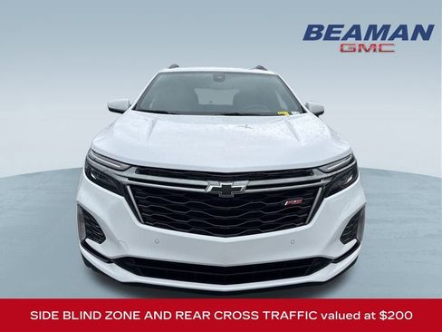 Used 2023 Chevrolet Equinox RS image 2