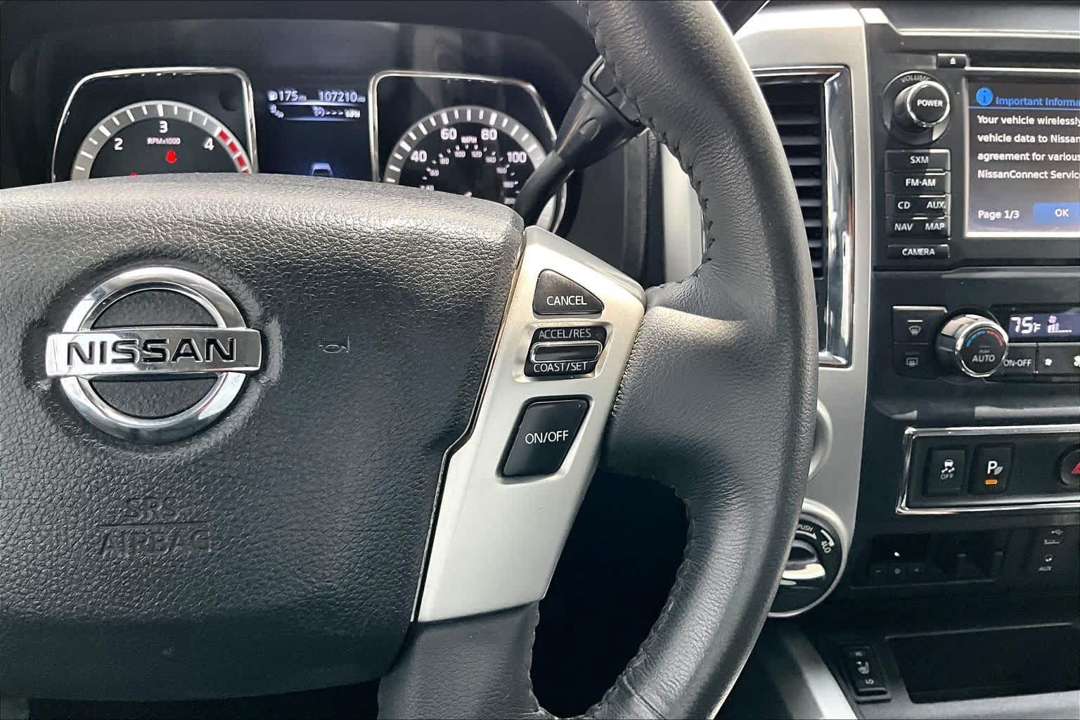 Used 2017 Nissan Titan SL AWD/4WD image 25