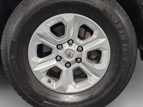 Used 2021 Toyota 4Runner SR5 image 22