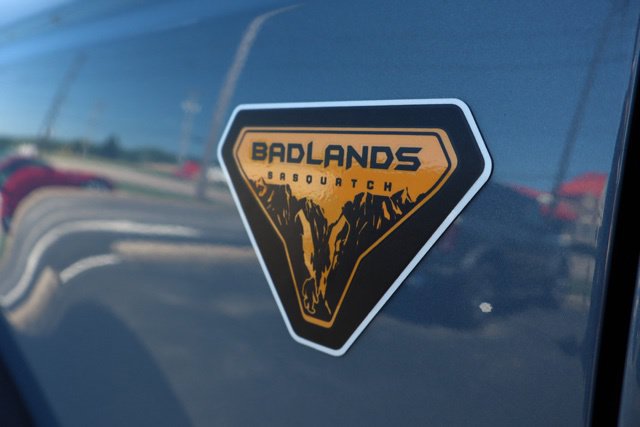 Used 2025 Ford Bronco Badlands w/ Sasquatch Package AWD/4WD image 11