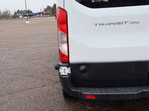 Used 2015 Ford Transit 350 XLT image 10
