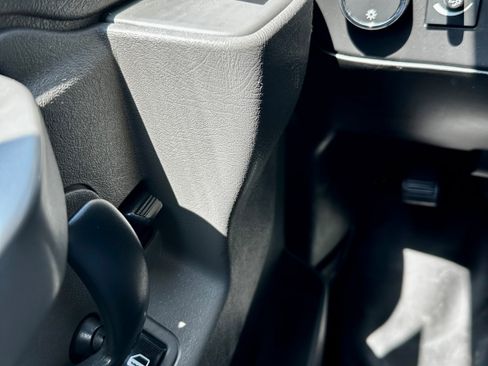 Used 2017 Chevrolet Express 2500 RWD image 10