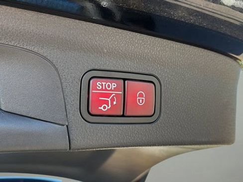 Used 2024 Mercedes-Benz GLE 450 GLE 450 image 36