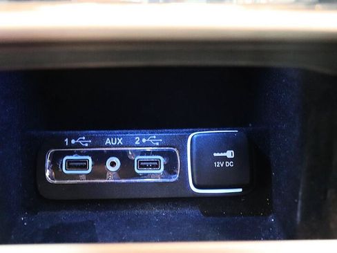 Used 2020 Jeep Grand Cherokee Altitude AWD/4WD image 29