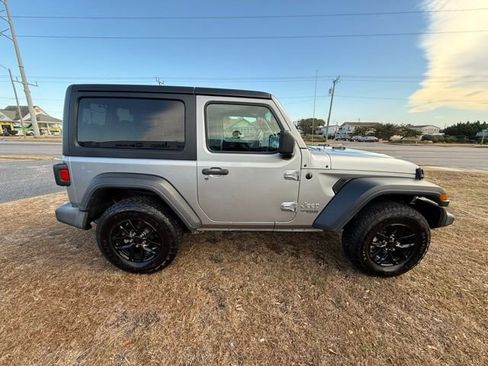 Used 2021 Jeep Wrangler Sport S image 8