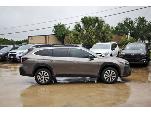 Certified 2023 Subaru Outback Premium AWD/4WD image 7