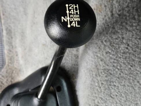 Used 1996 Ford F250 XLT image 21