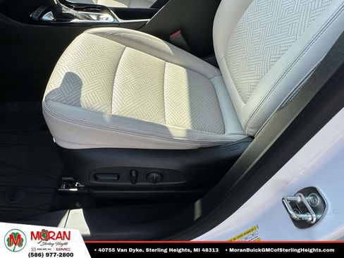 Certified 2021 Buick Encore GX Essence w/ Experience Buick Package FWD image 19