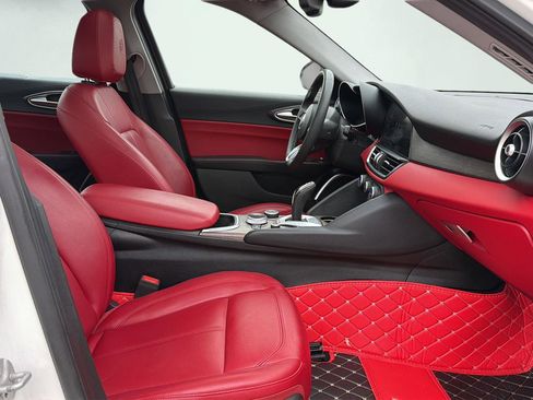 Used 2021 Alfa Romeo Giulia Ti w/ Nero Edizione image 34