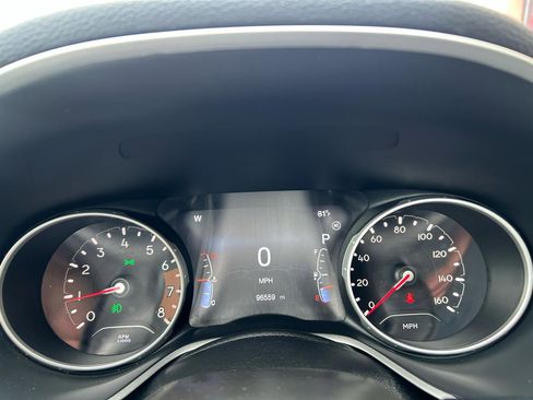 Used 2018 Jeep Compass Limited w/ Navigation Group AWD/4WD image 11