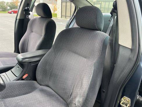 Used 2000 Dodge Intrepid image 27