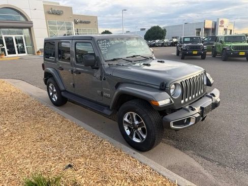 Used 2018 Jeep Wrangler Unlimited Sahara w/ Cold Weather Group AWD/4WD image 22