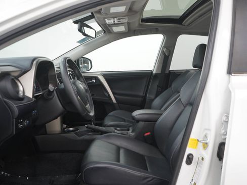 Used 2013 Toyota RAV4 Limited AWD/4WD image 23