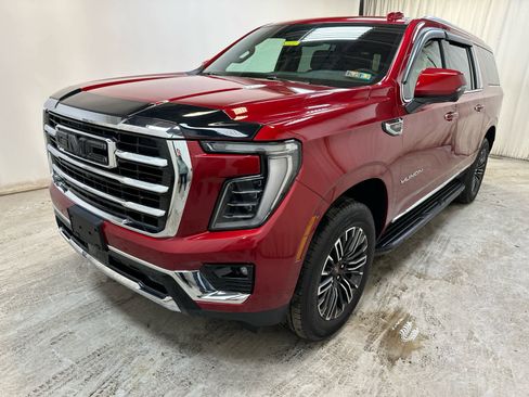 Certified 2025 GMC Yukon XL Elevation image 8