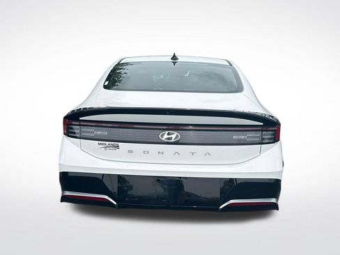 Used 2025 Hyundai Sonata SEL FWD image 4