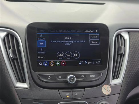 Used 2024 Chevrolet Malibu LT image 11