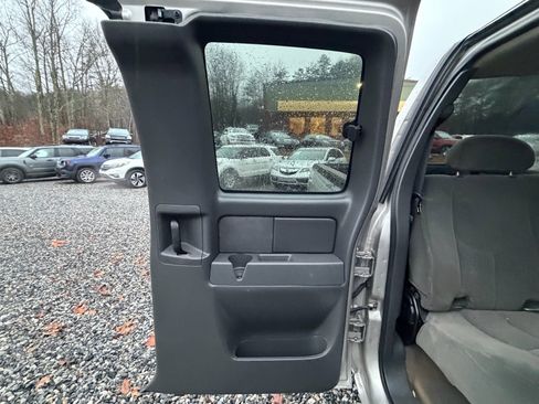 Used 2005 Chevrolet Silverado 1500 LS w/ Light Duty Power Package image 9