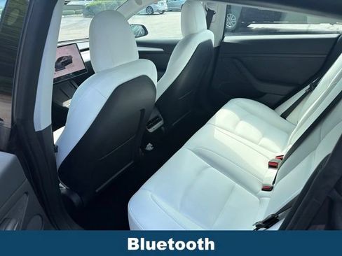 Used 2022 Tesla Model 3 RWD image 6