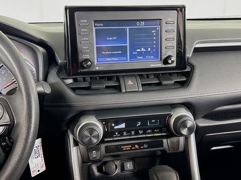 Certified 2021 Toyota RAV4 LE image 19