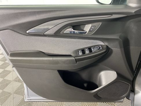 Used 2023 Chevrolet TrailBlazer LT image 14