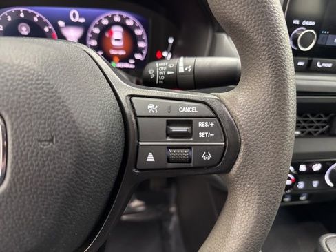 Certified 2023 Honda Accord EX image 27